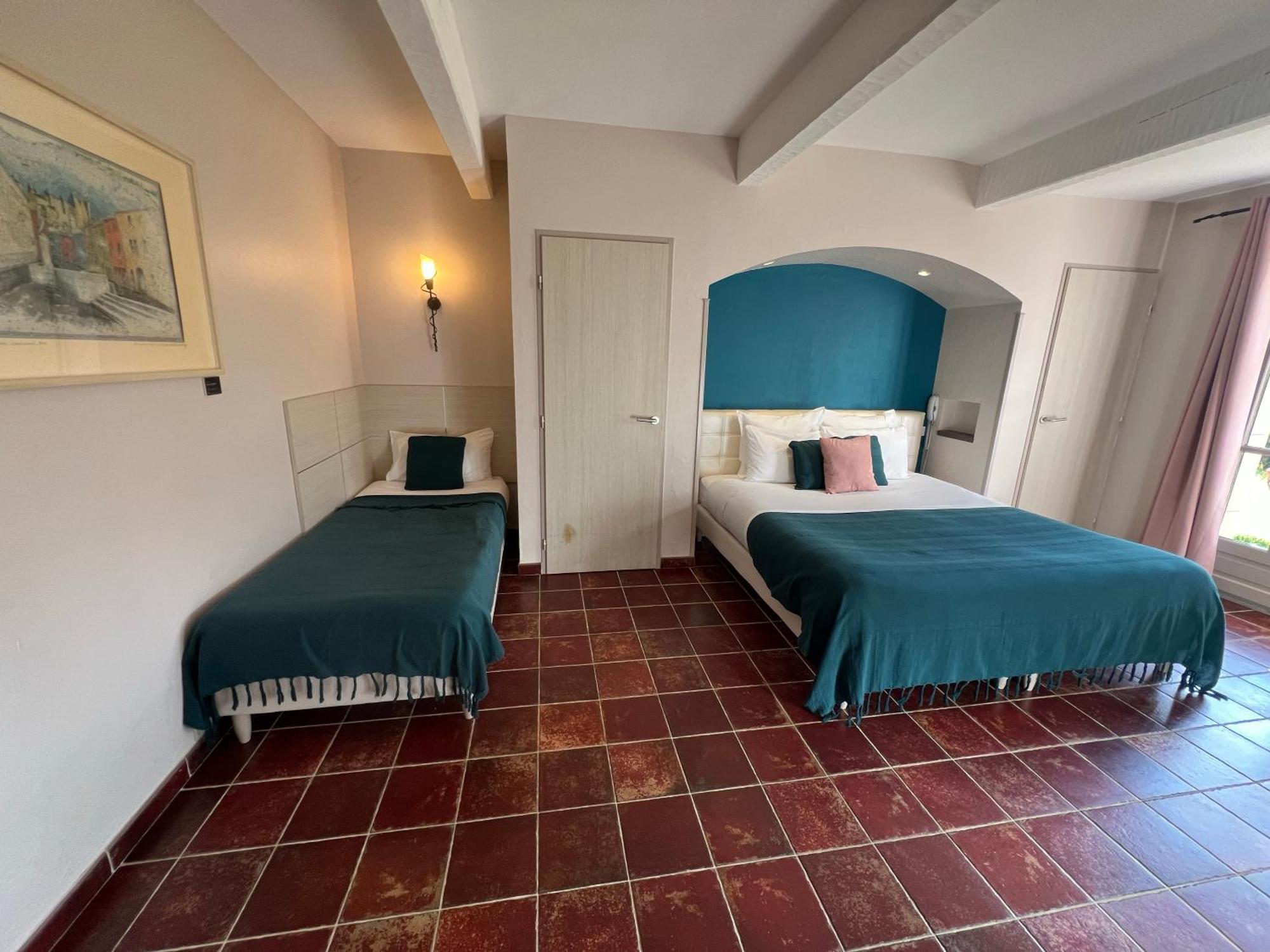 Logis Hotel Restaurant La Bergerie Aragon Esterno foto