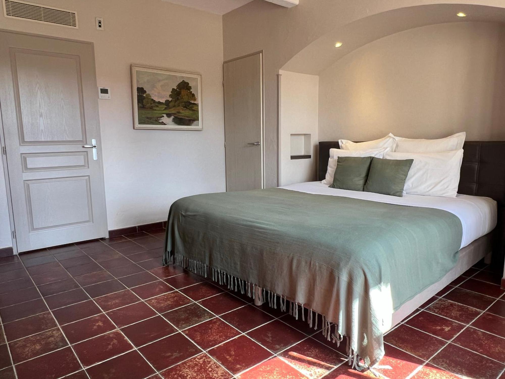 Logis Hotel Restaurant La Bergerie Aragon Esterno foto